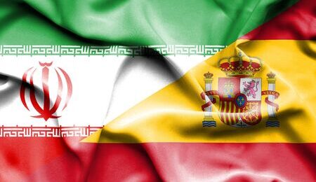 54352043-ondeando-la-bandera-de-españa-e-irán